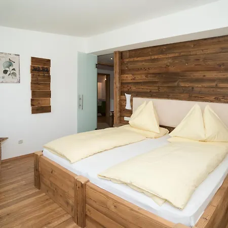 Gaestehaus Kasbichler Alojamento de Acomodação e Pequeno-almoço 3*