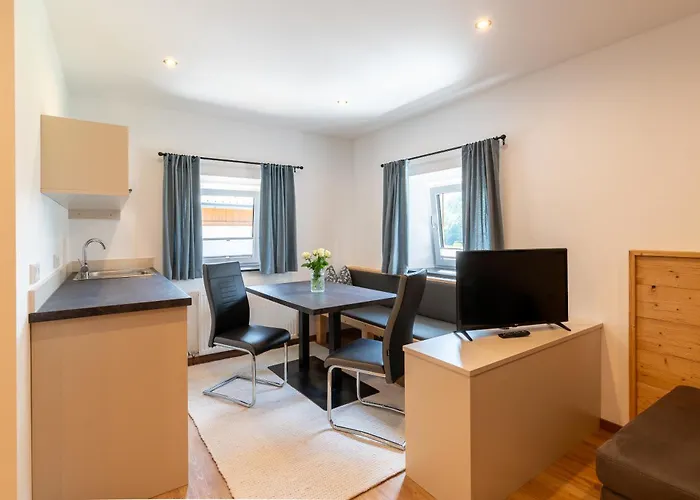 Gaestehaus Kasbichler فندق مبيت وإفطار 3*